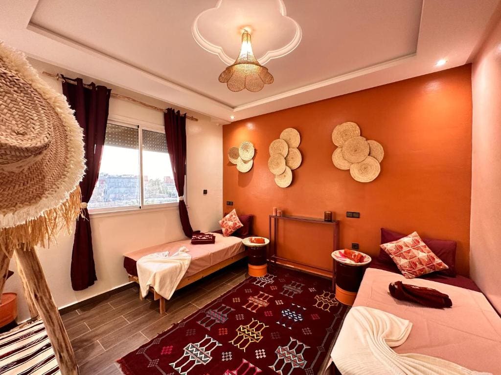 Twin Room with Mountain View room - Image 1