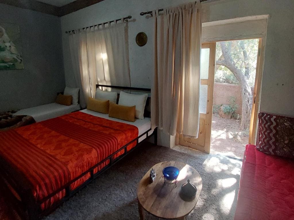 Double Room with Mountain View room - Image 2