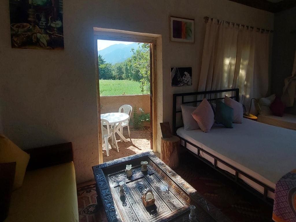 Double Room with Mountain View room - Image 3