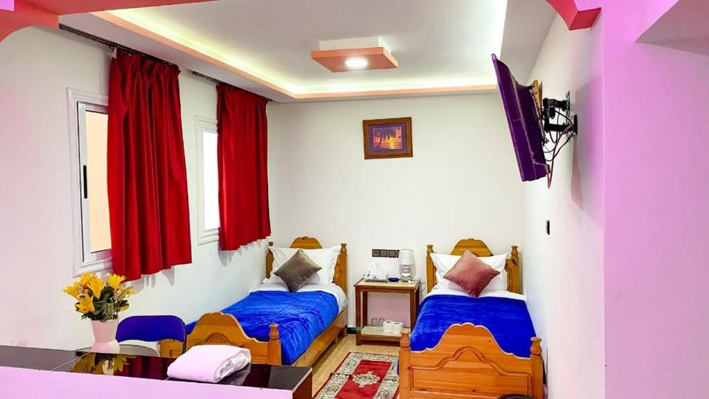 Twin Room with Sea View room - Image 3