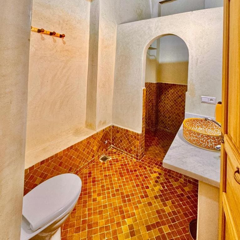 Luxury Quadruple Room room - Image 3