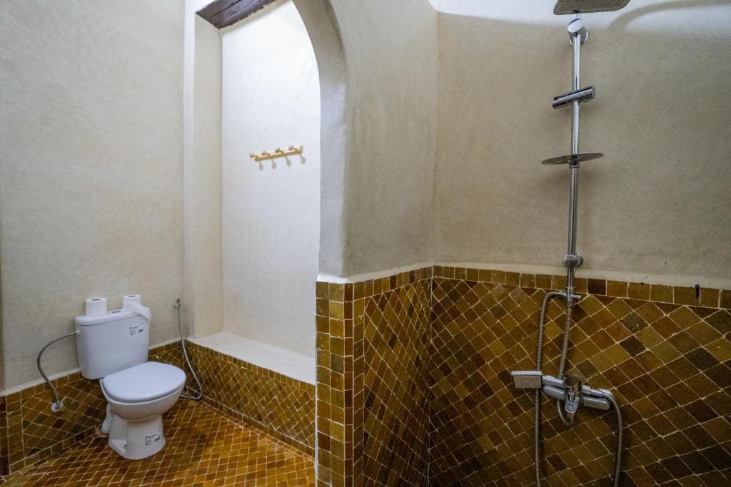 Luxury Quadruple Room room - Image 1