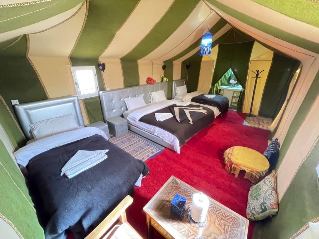 Deluxe Family Suite room - Image 2