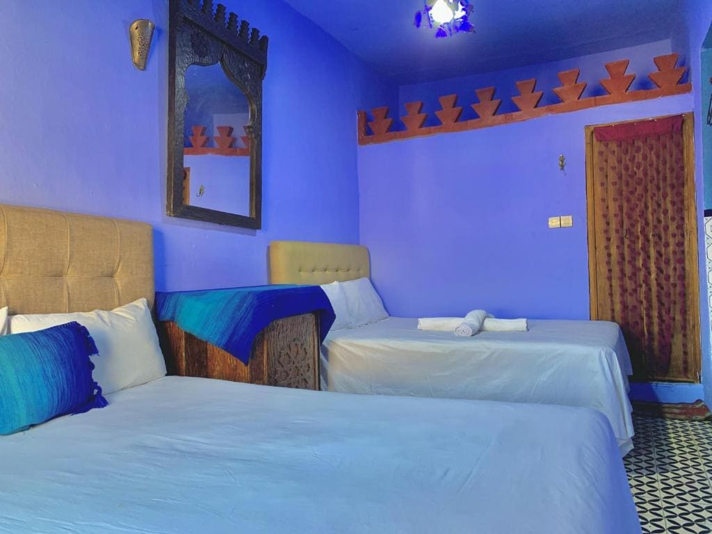 Quadruple Room with Bathroom room - Image 2