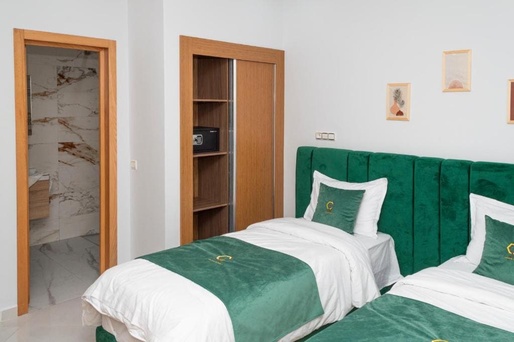 Deluxe Twin Room room - Image 3
