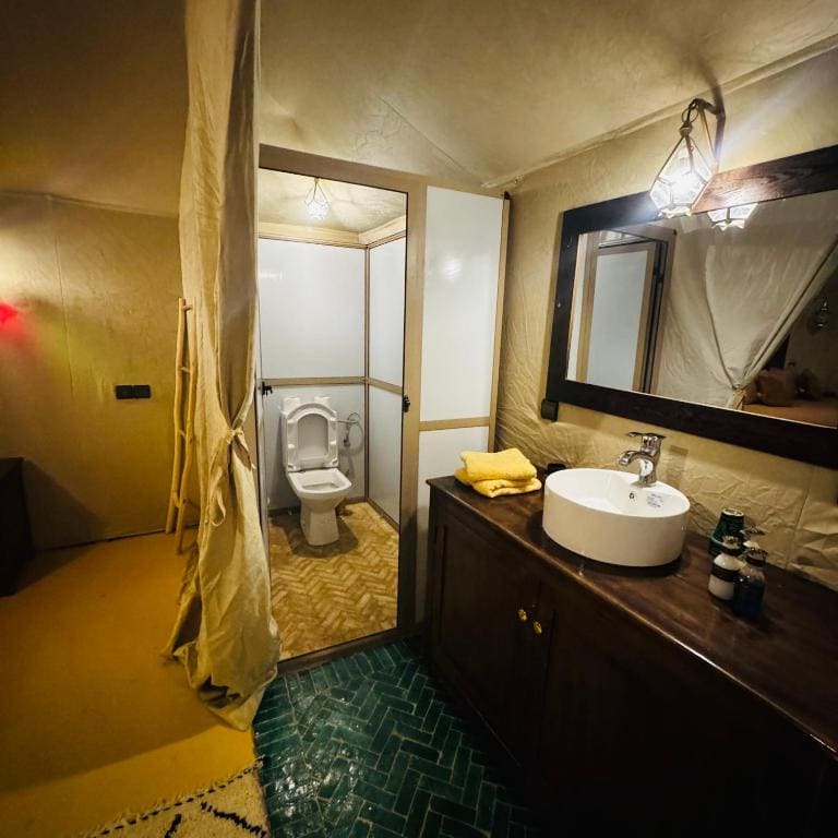 Deluxe Double Room room - Image 3
