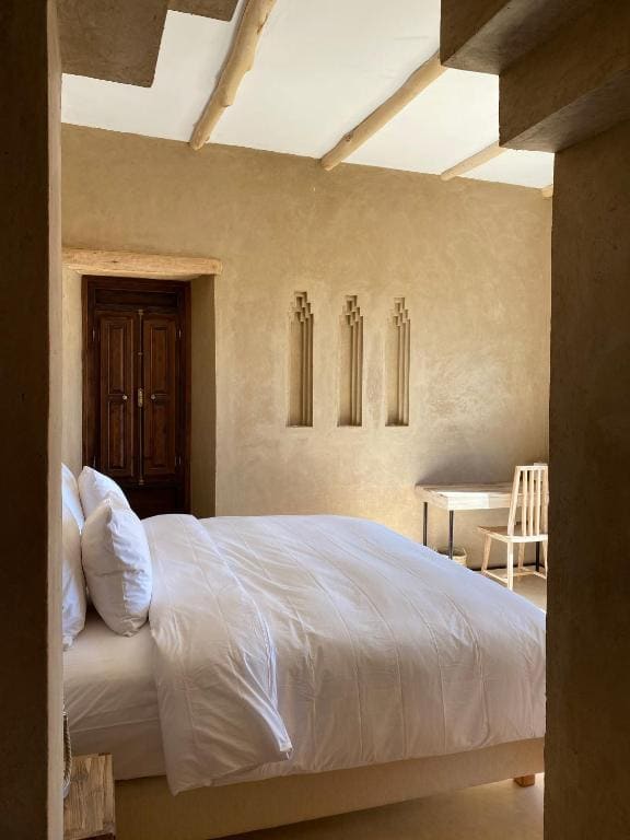 Superior Double or Twin Room room - Image 3