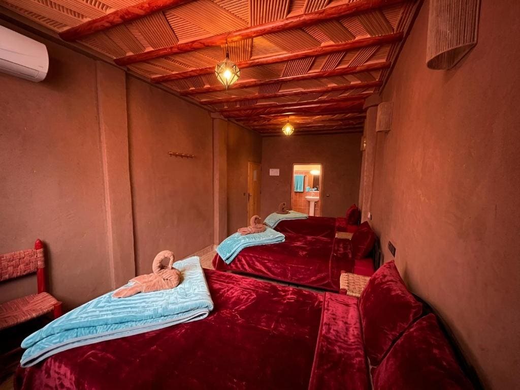 Family Room with Bathroom room - Image 3