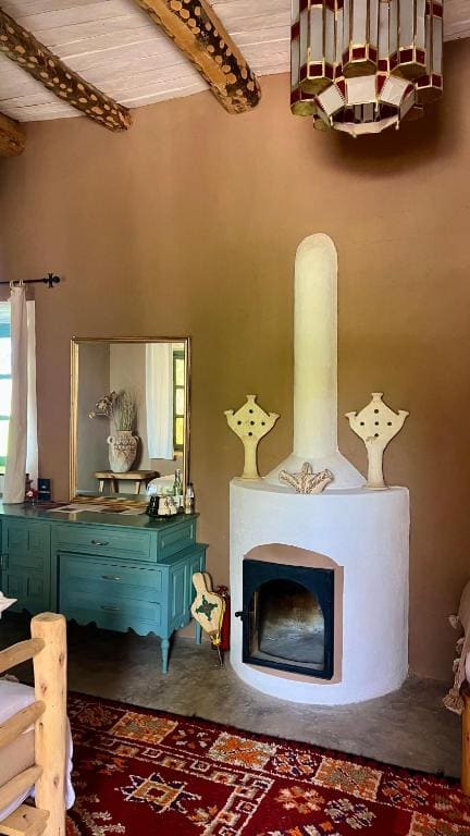 Family Room room - Image 3