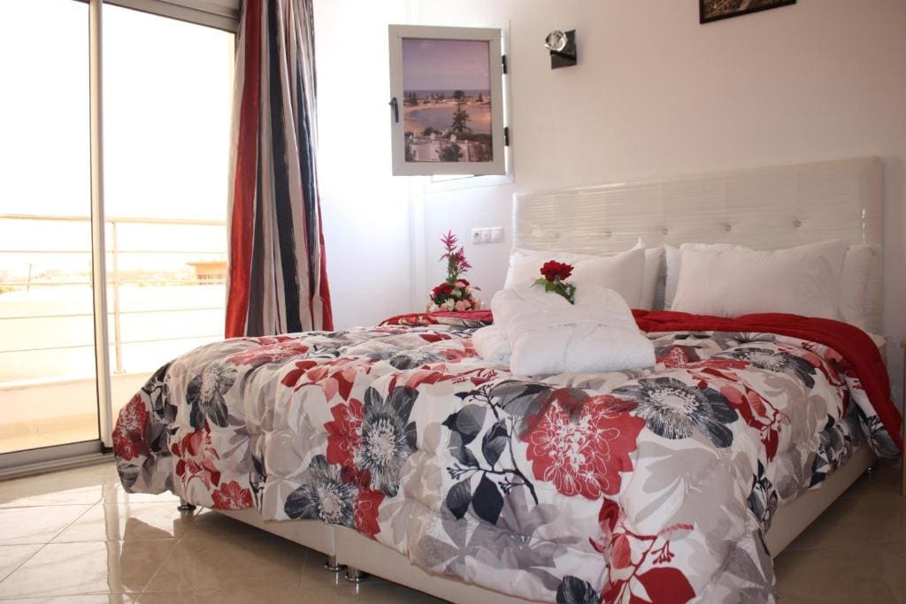 Superior Double or Twin Room room - Image 3