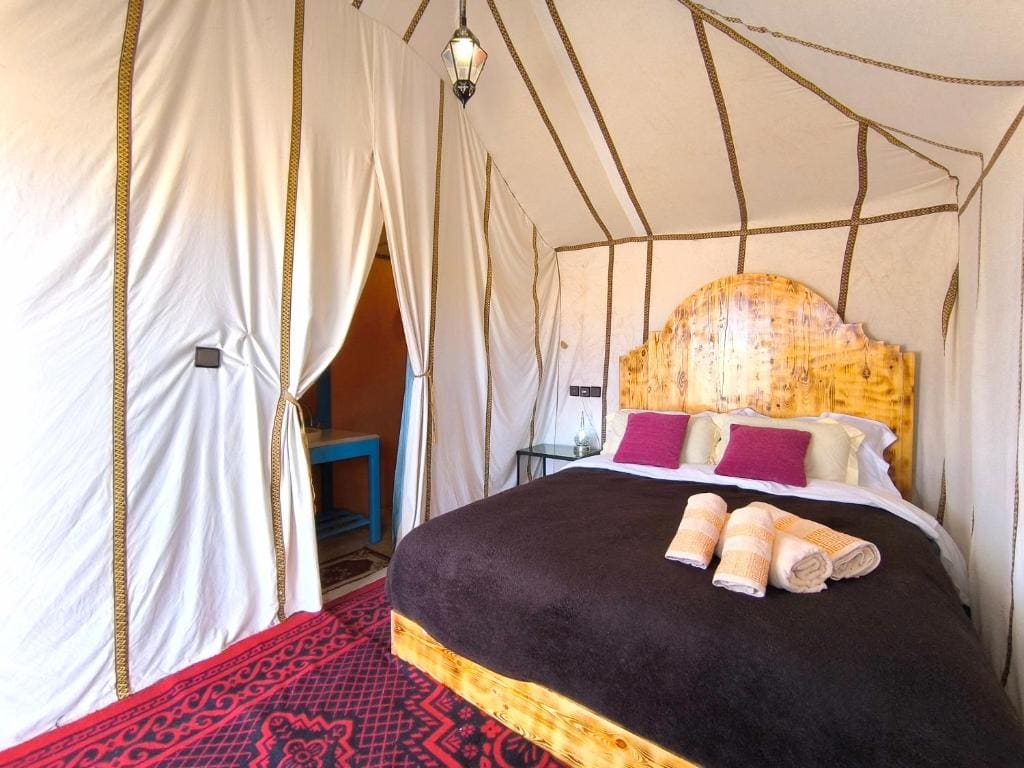 Tent room - Image 1