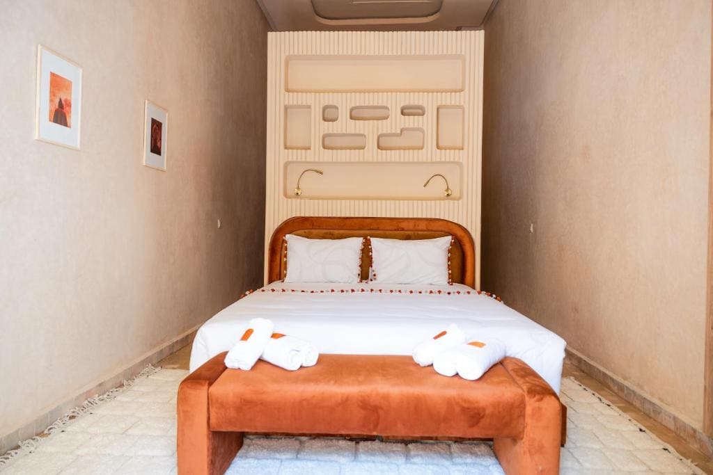 Deluxe Double Room room - Image 2