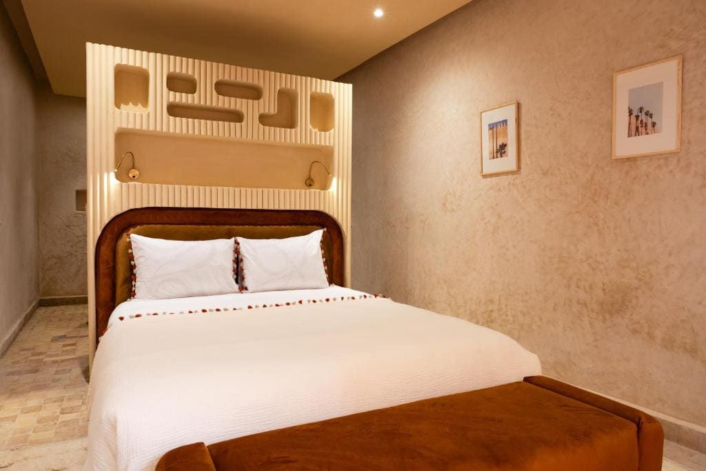 Double Room with Balcony room - Image 1