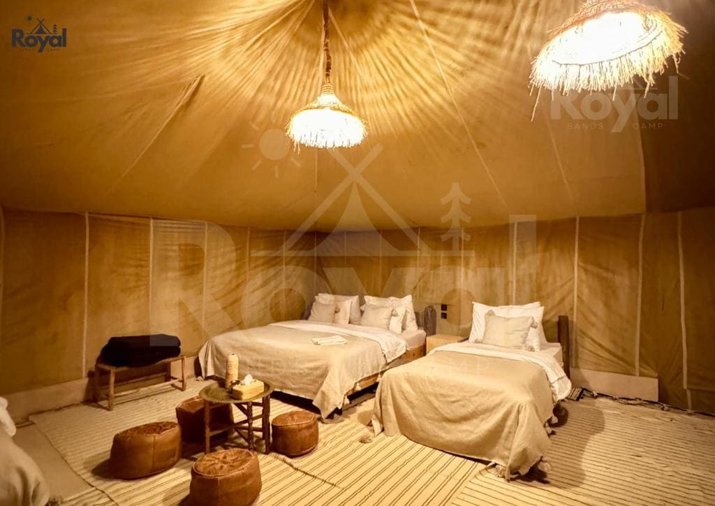 Deluxe Room room - Image 1