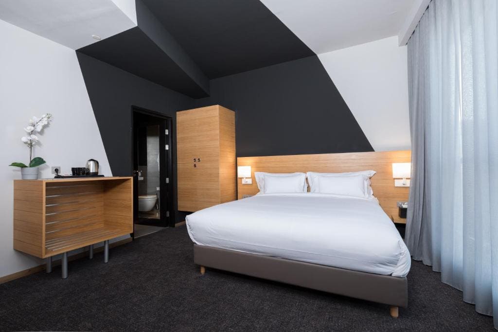 Superior King Room room - Image 3