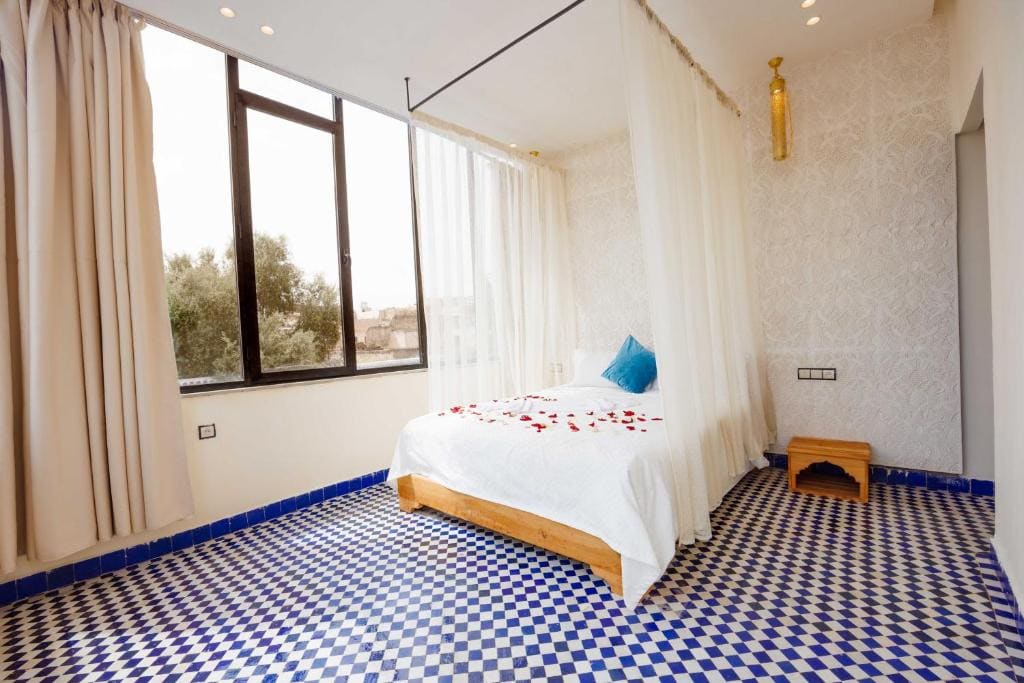 King Room with Balcony room - Image 3