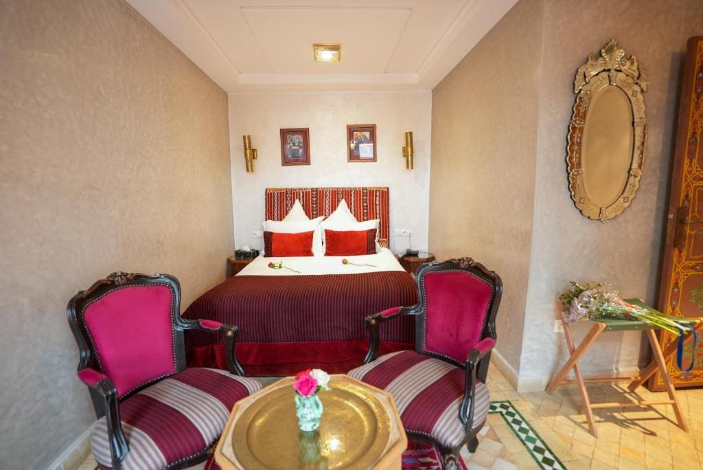 Family Room room - Image 2