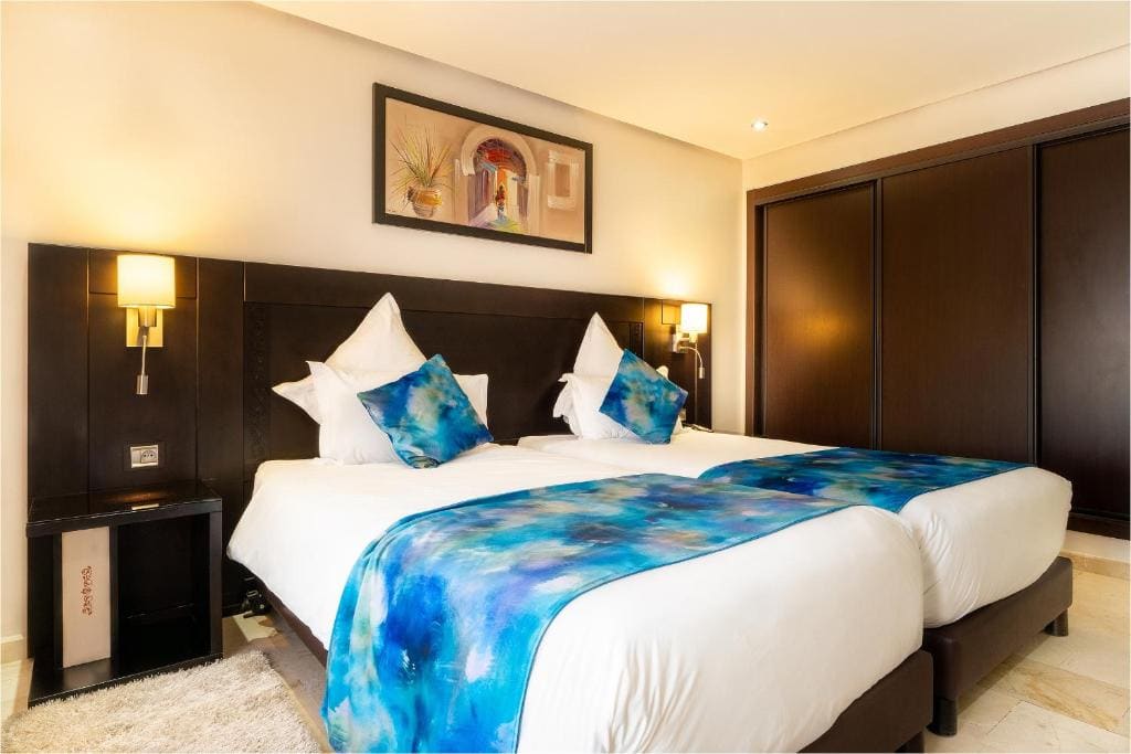 Standard Twin Room room - Image 2