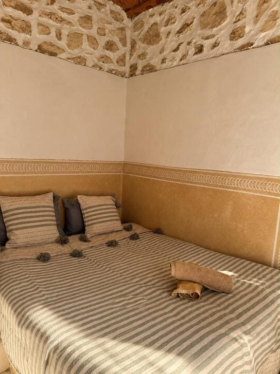 Double Room with Private Bathroom room - Image 3
