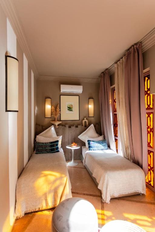 Superior Triple Room room - Image 2
