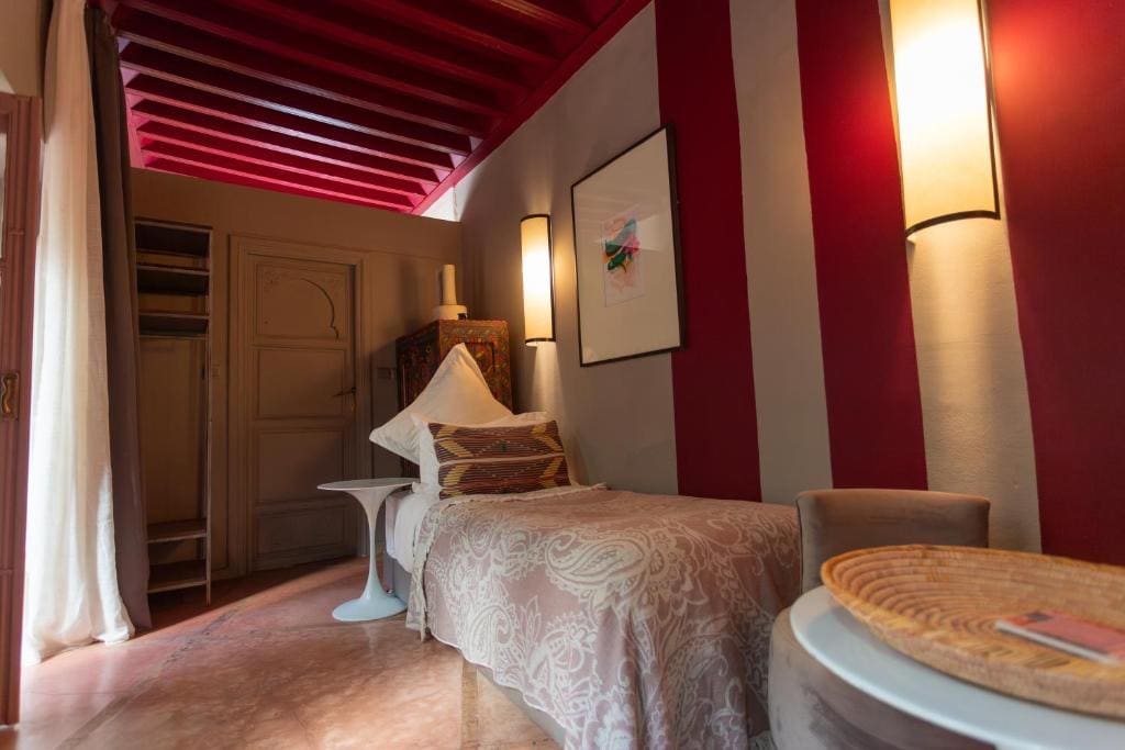 Superior Queen Room room - Image 2