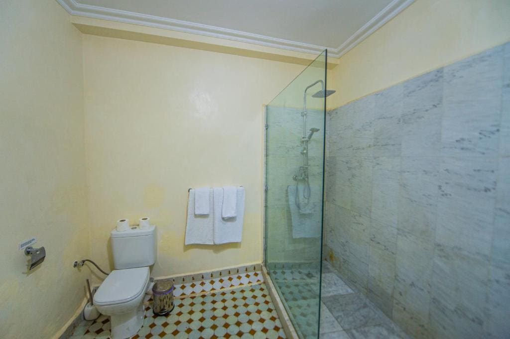 Deluxe Quadruple Room room - Image 1