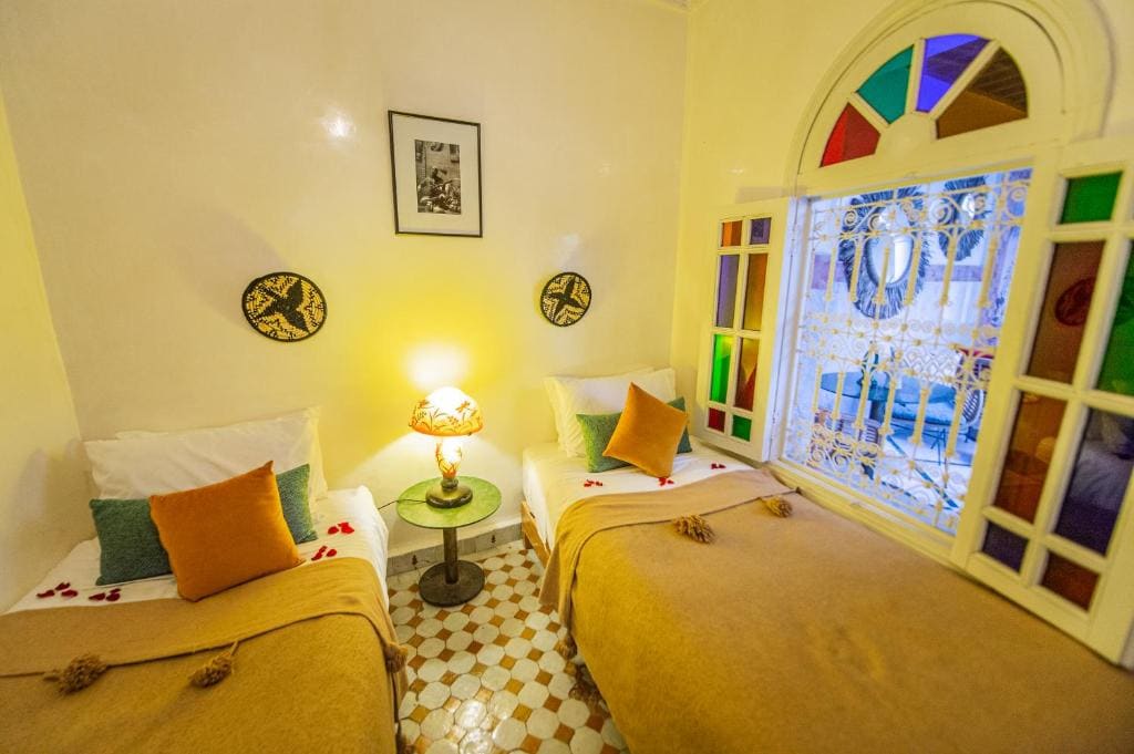 Deluxe Twin Room room - Image 1