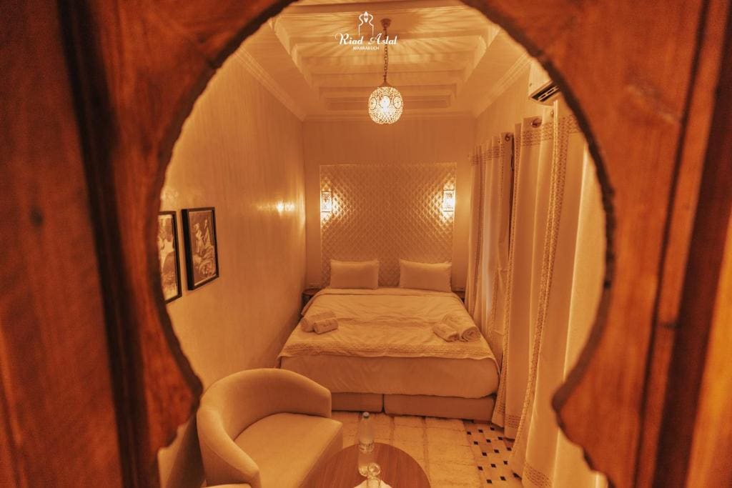 Deluxe Double or Twin Room with Balcony room - Image 3