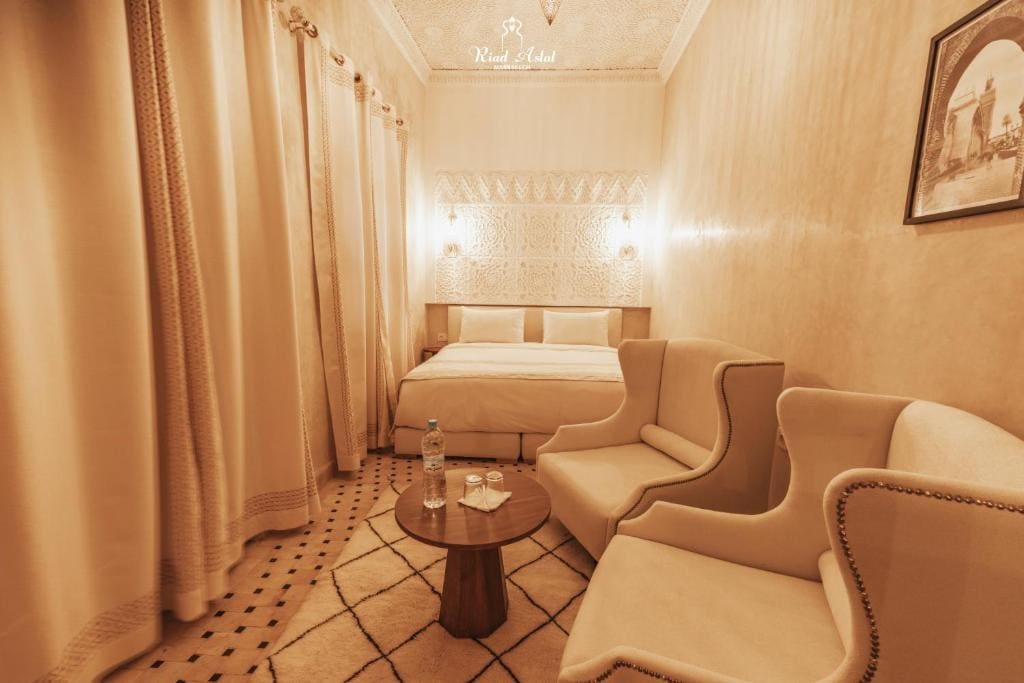 Deluxe Double or Twin Room room - Image 2
