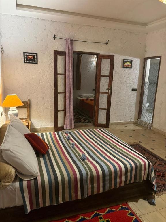 Standard Double Room room - Image 3