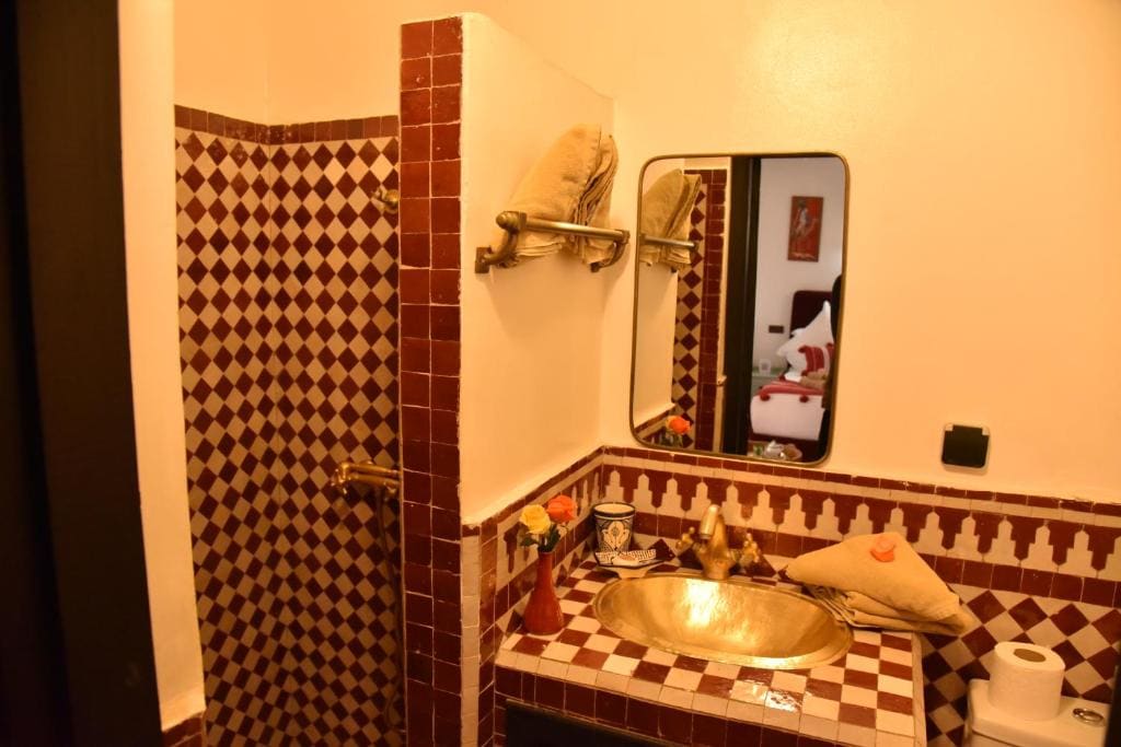 Superior Triple Room room - Image 1