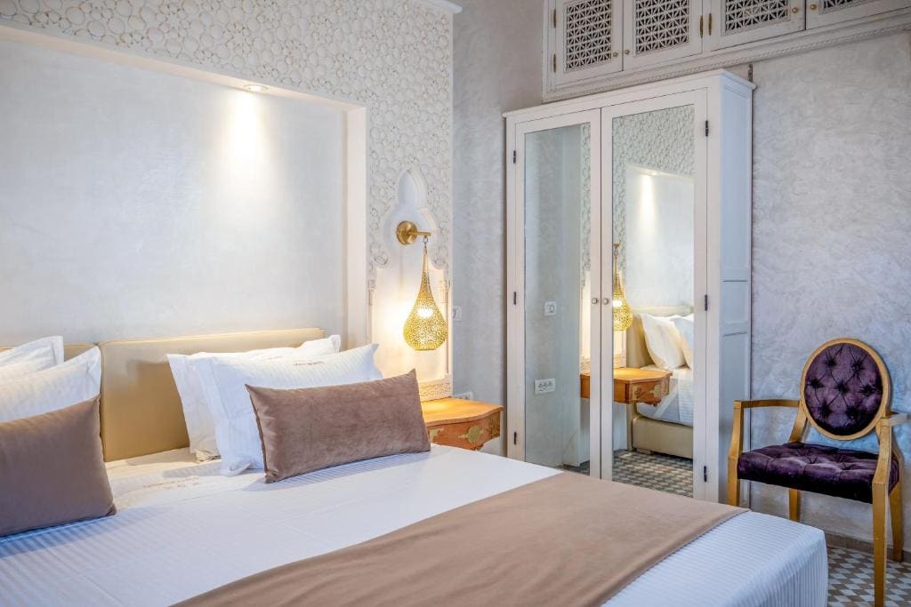 Deluxe Double or Twin Room room - Image 3