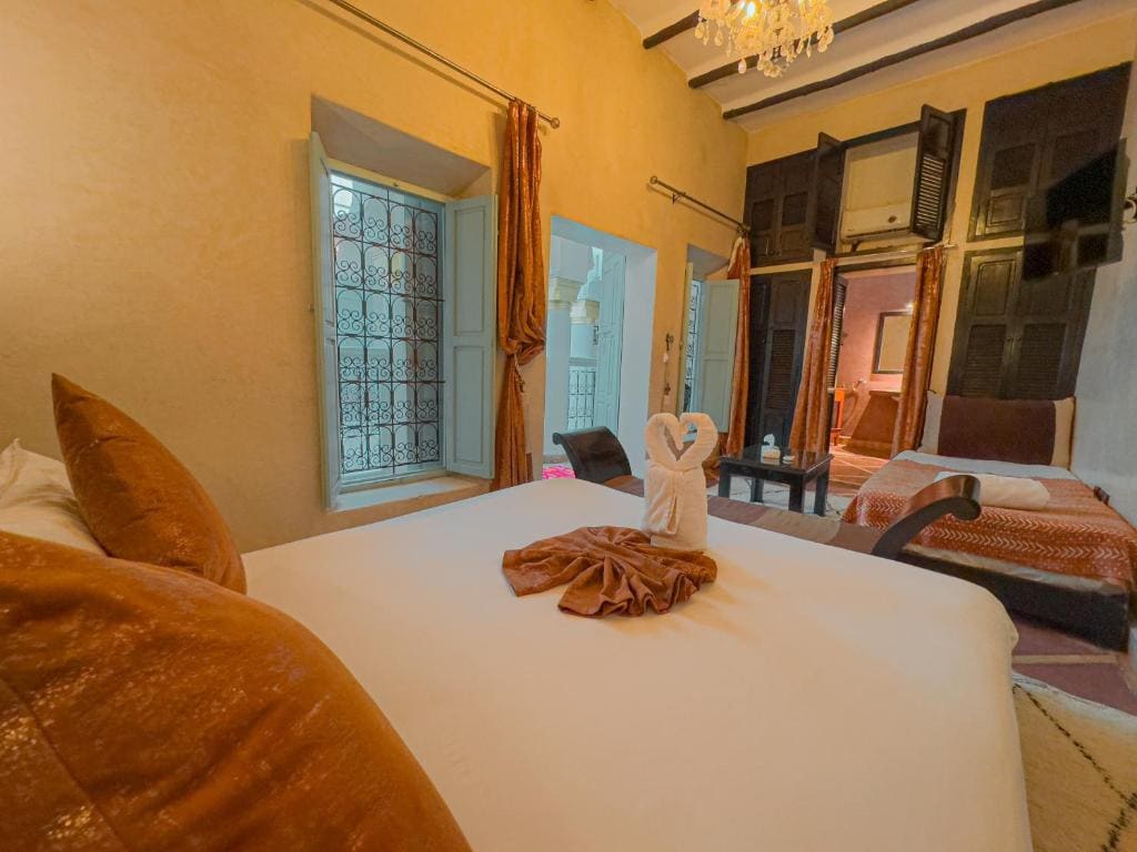 Comfort Triple Room room - Image 3