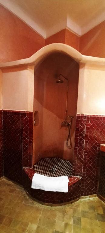Deluxe Suite room - Image 2