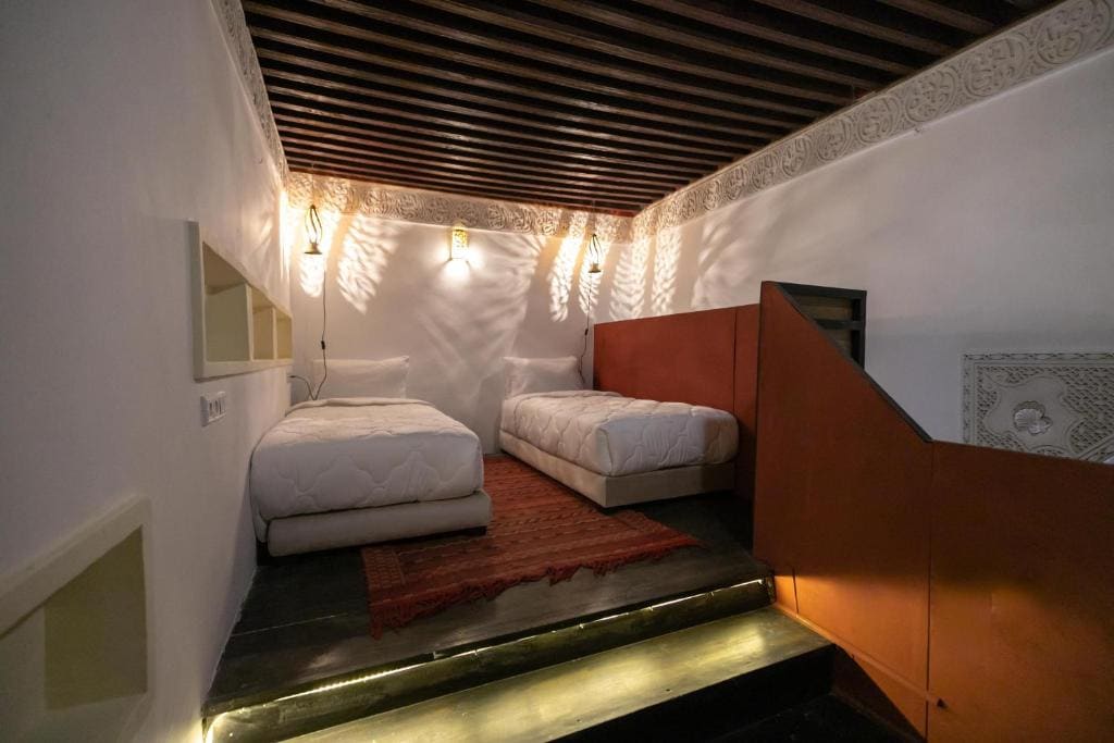 Deluxe Family Suite room - Image 1