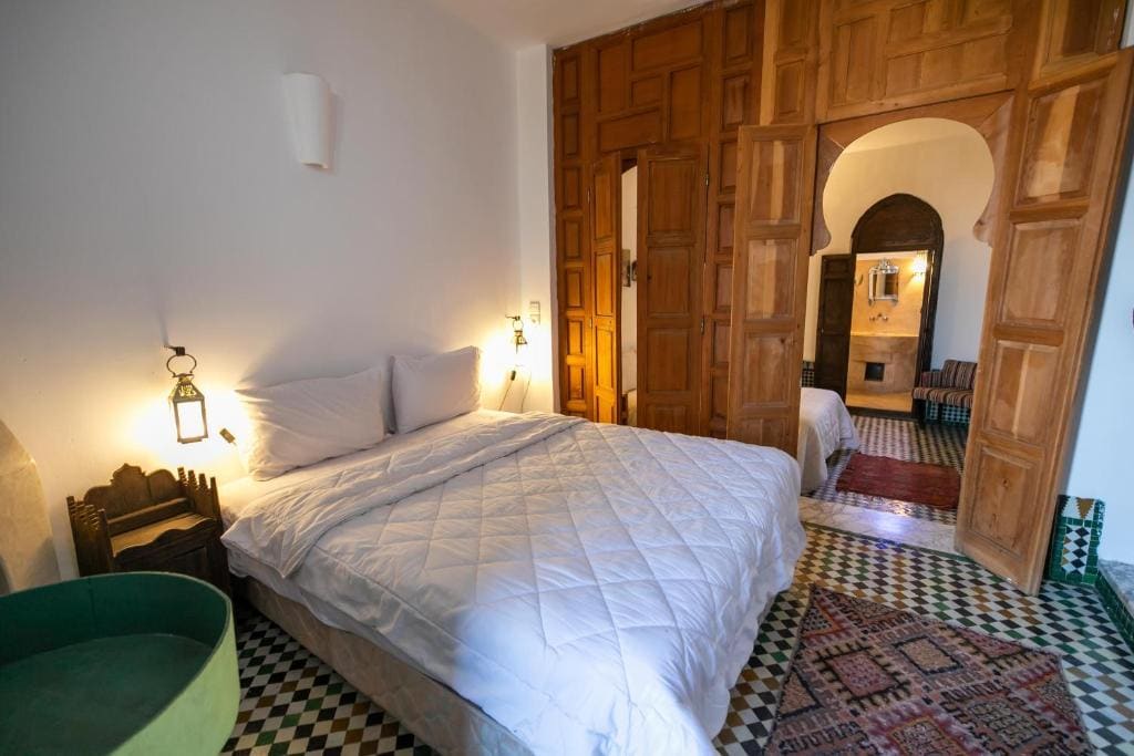 Deluxe Suite room - Image 3