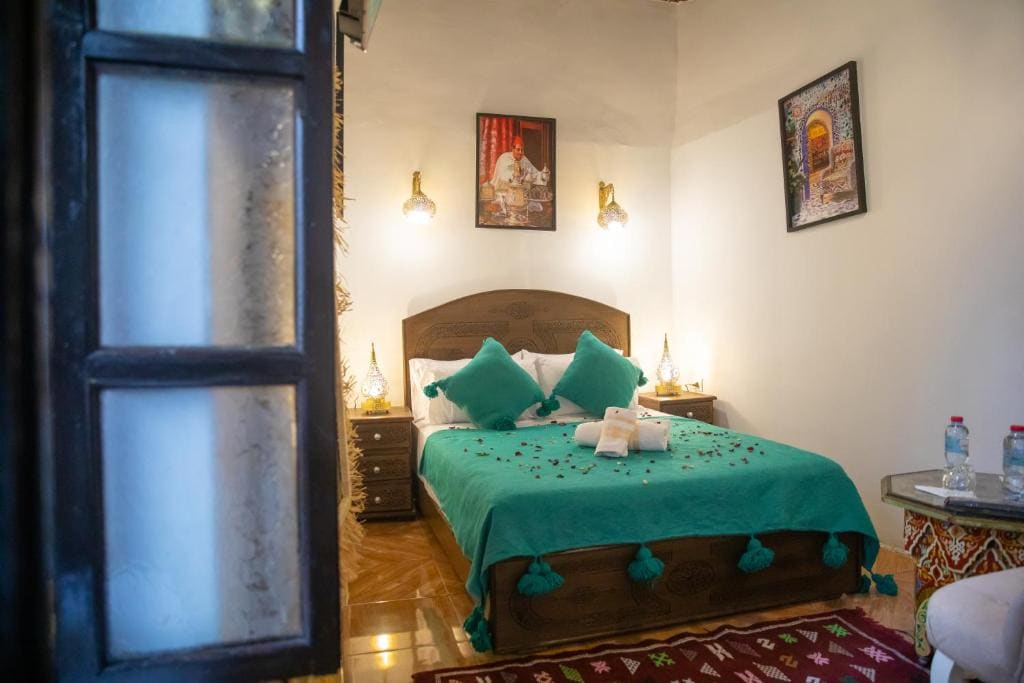 Deluxe Room room - Image 3