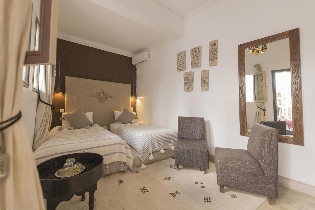 Superior Double Room room - Image 3