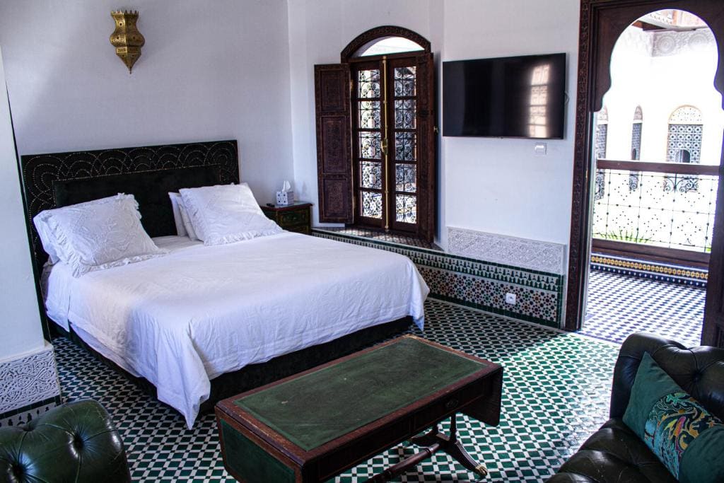 King Suite room - Image 3