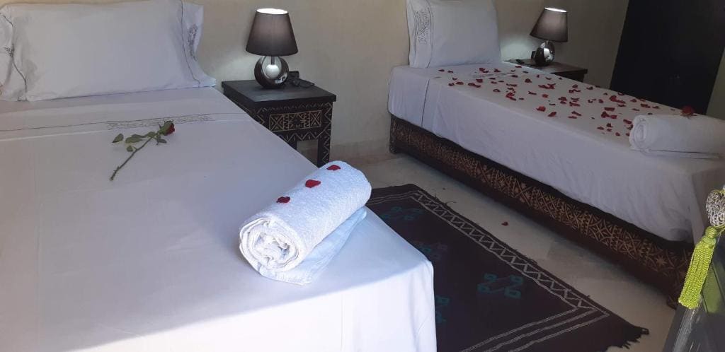 Deluxe Room room - Image 2