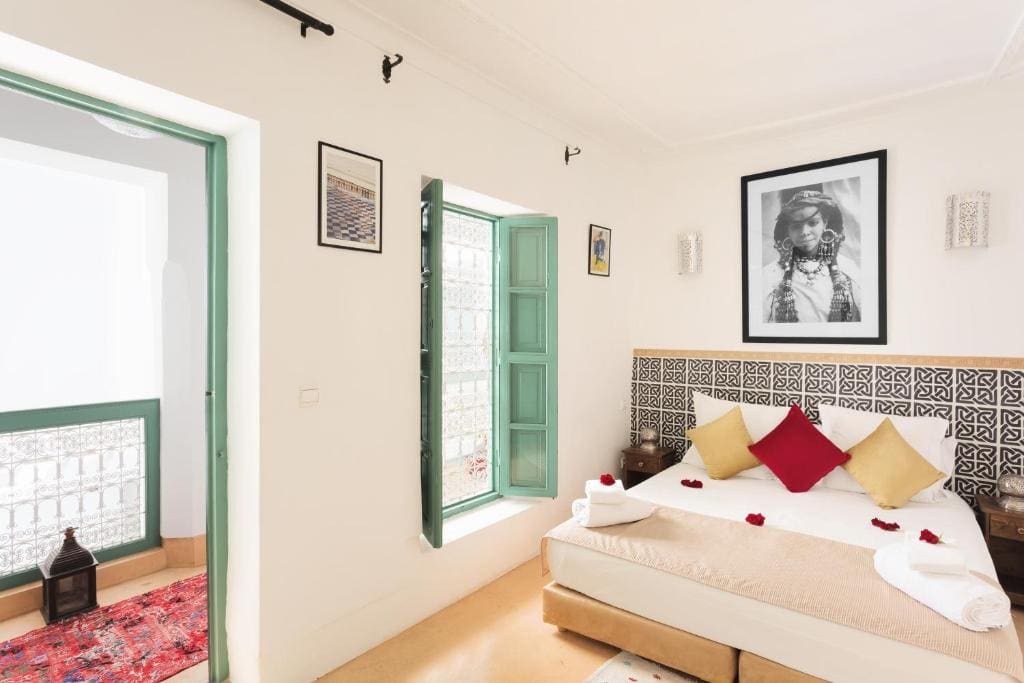 Premium Double or Twin Room room - Image 3