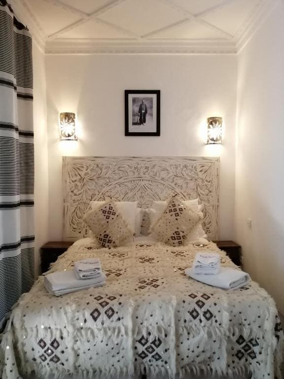 Superior Double or Twin Room room - Image 3
