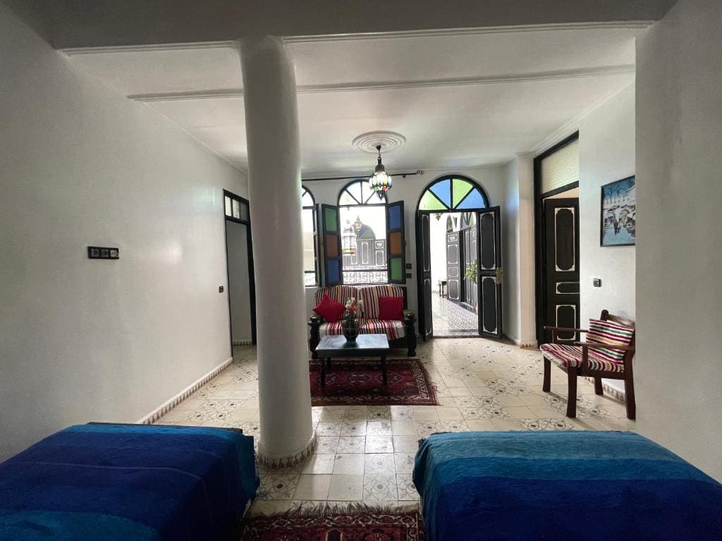 Family Room room - Image 3