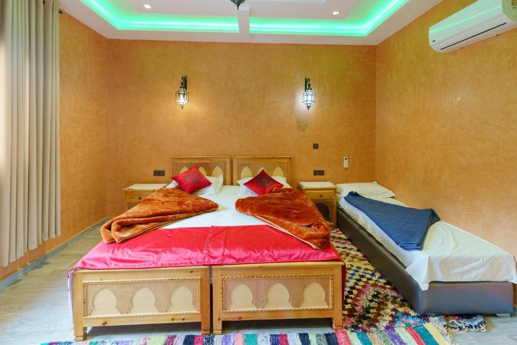 Comfort Triple Room room - Image 3