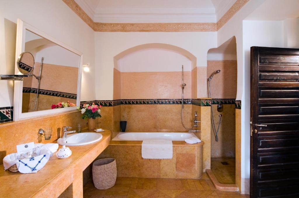 Standard Double Room room - Image 2
