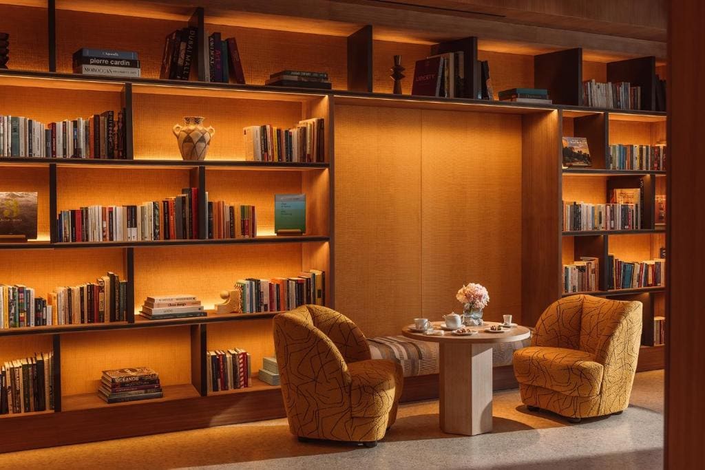 Deluxe Suite room - Image 3