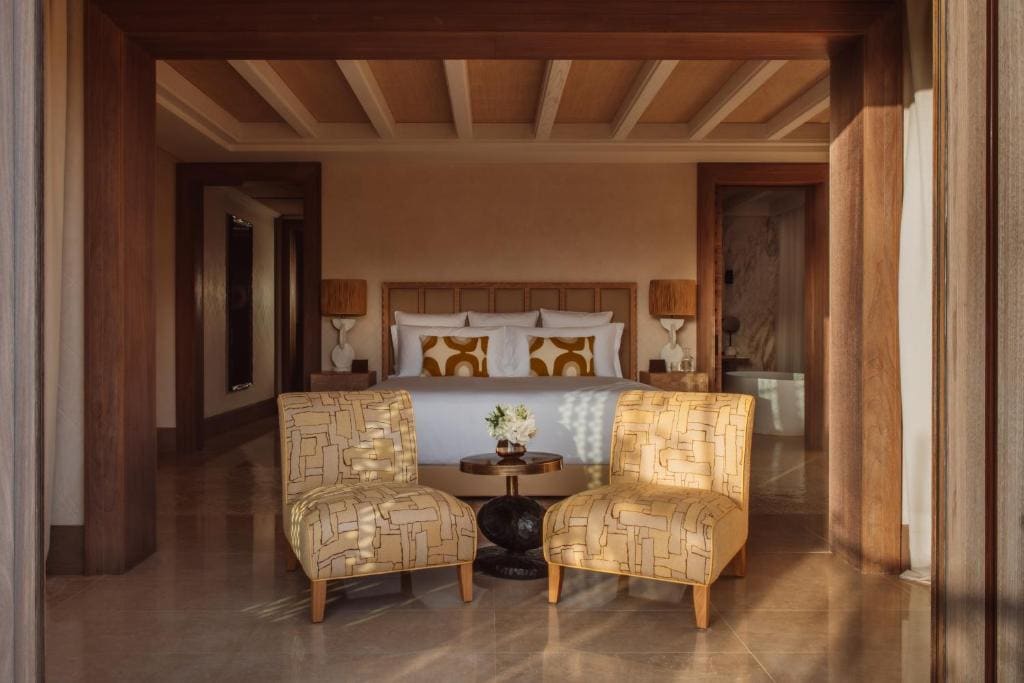 Three-Bedroom, Prestige Villa, Beachfront room - Image 2