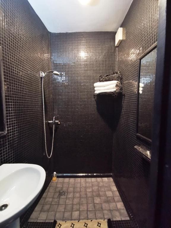 Double or Twin Room room - Image 3