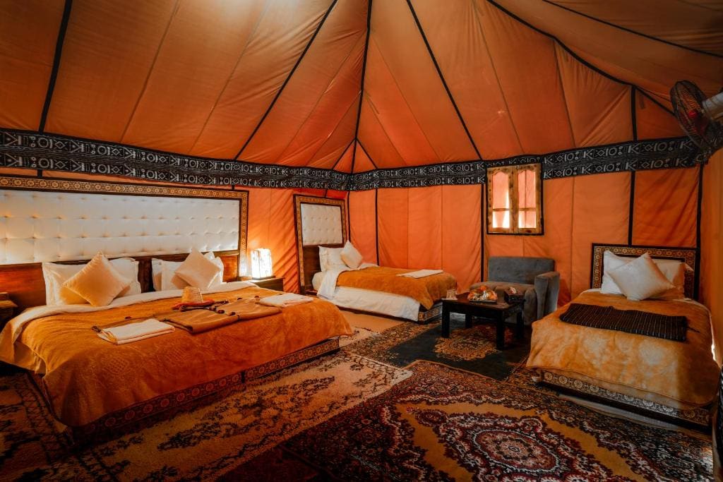 Tent room - Image 1