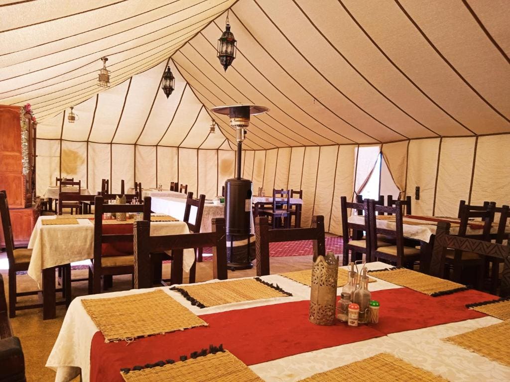 Tent room - Image 2